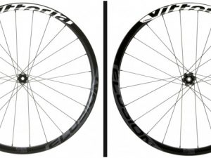 paire de roue elusion carbone pneu frein a patin