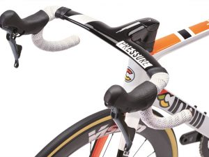 velo de route cinelli pressure 2021 1